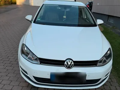 Usata VW Golf VII 125 CV (91 kW) 2014 Bianco Utilitaria