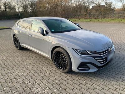 Second-hand VW Arteon R-line 200 CP (147 kW) 2024 Gri Break
