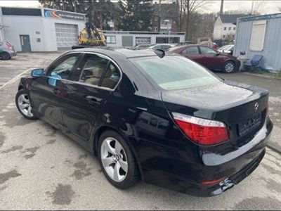 gebraucht BMW 520 i Limousine