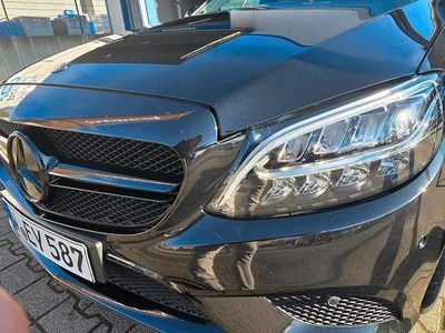 Schwarz Gebraucht 2018 Mercedes C180 Kombi | 20.500 € (Etwas zu teuer)
