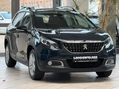Gebraucht Peugeot 2008 Signature Sky 114 PS (83 kW) 2019 Lack grau hurricane/typ außenverkleidung spiegel flach standard SUV