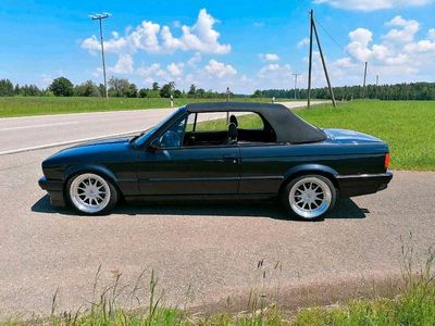 Gebraucht BMW 325 Cabriolet 170 PS (125 kW) 1991 Schwarz Cabrio