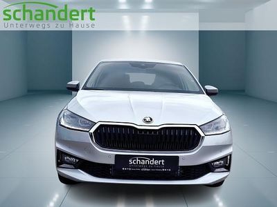 Silber (brilliantsilber metallic) Neu 2025 Skoda Fabia Tour Kleinwagen | 24.237 € (Fairer Preis)