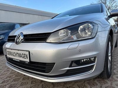 Silber Gebraucht 2015 VW Golf LOUNGE Limousine | 8.999 € (Fairer Preis)