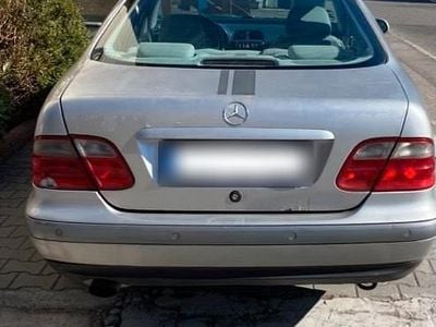 Gebraucht Mercedes CLK200 136 PS (100 kW) 1999 Silber Coupé