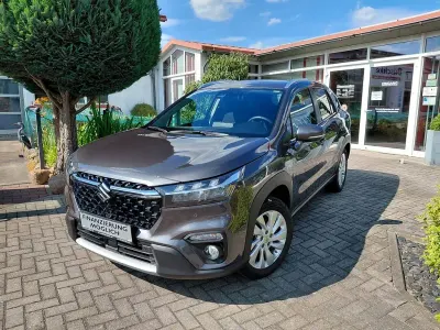 Gebraucht Suzuki SX4 S-Cross Comfort 129 PS (94 kW) 2023 Grau SUV