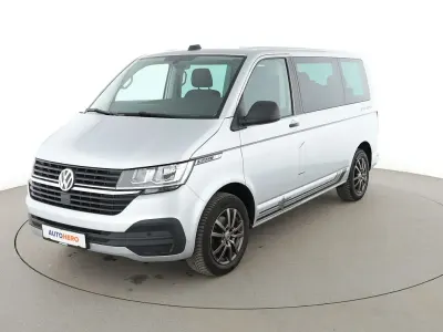Usado VW Multivan Trendline 150 HP (110 kW) 2020 Prateado Monovolume