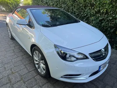 Gebraucht Opel Cascada Innovation 165 PS (121 kW) 2014 Weiß Cabrio
