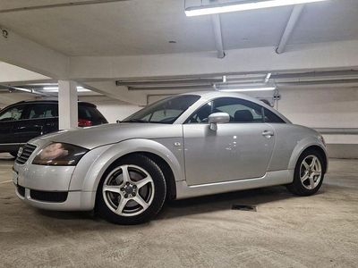 Silber Gebraucht 1999 Audi TT Sport Coupé | 2.600 € (Etwas zu teuer)