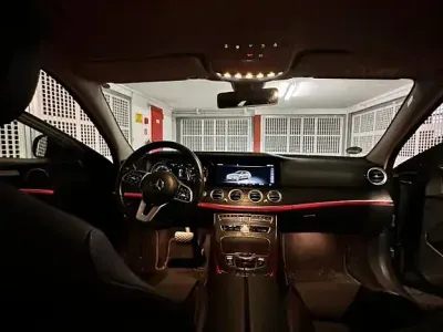 Gebraucht Mercedes 200 204 PS (150 kW) 2019 Grau Kombi