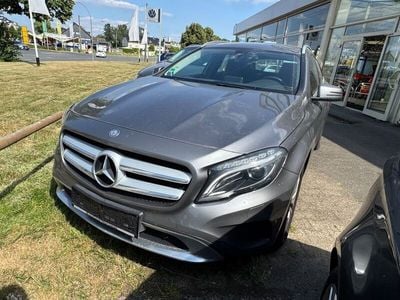 Mercedes GLA220