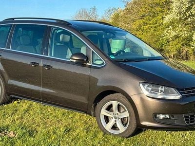 Usata VW Sharan Comfortline 150 CV (110 kW) 2015 Marrone Monovolume