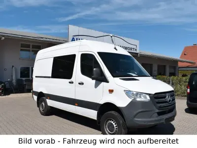 Używany Mercedes Sprinter 163 KM (119 kW) 2021 Biały Van