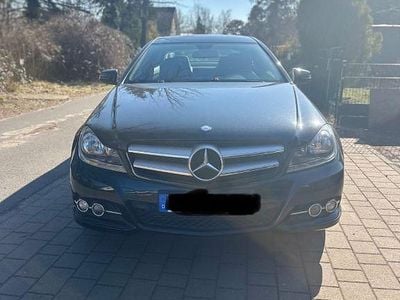 Gebraucht Mercedes C180 156 PS (114 kW) 2012 Schwarz Coupé
