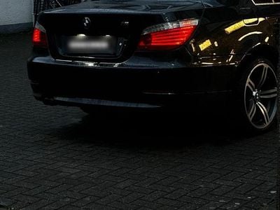 BMW 525