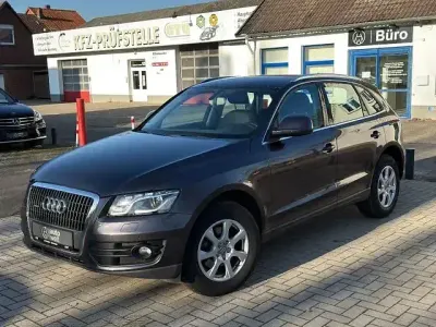 Gebraucht Audi Q5 Sport 170 PS (125 kW) 2011 Amethystgrau SUV