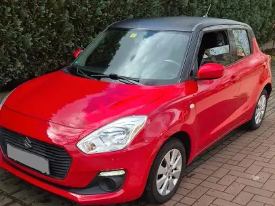 Gebraucht Suzuki Swift 90 PS (66 kW) 2018 Rot Kleinwagen