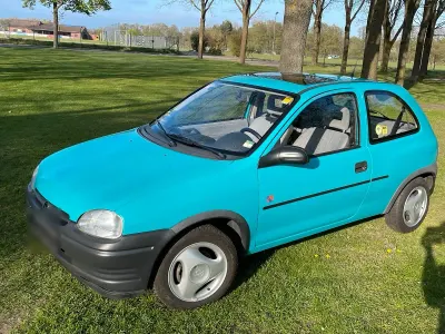 Gebraucht Opel Corsa Swing 45 PS (33 kW) 1994 Blau Kleinwagen