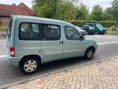 Gebraucht Citroën Berlingo 75 PS (55 kW) 2006 Andere farben Van / Kleinbus