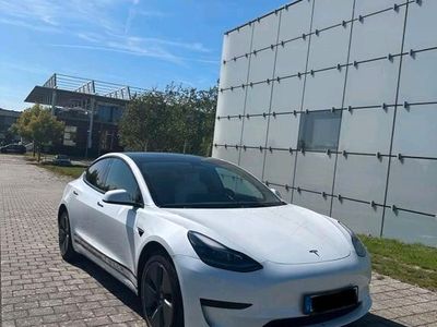 gebraucht Tesla Model 3 