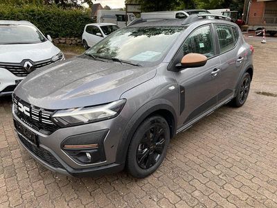 Gebraucht Dacia Sandero Expression 110 PS (80 kW) 2024 Grau Kleinwagen