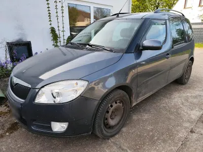 Gebraucht Skoda Roomster 105 PS (77 kW) 2009 Grau Van / Kleinbus