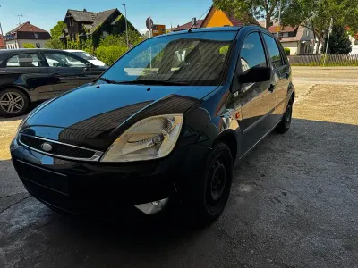 Gebraucht Ford Fiesta 69 PS (50 kW) 2004 Schwarz Kleinwagen