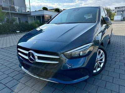 Second-hand Mercedes 180 116 CP (85 kW) 2020 Albastru Berlinǎ