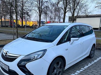 Gebraucht Opel Zafira 150 PS (110 kW) 2012 Weiß Van / Kleinbus