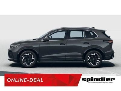 Neu VW Tiguan R-line Plus 204 PS (150 kW) 2026 Grau SUV