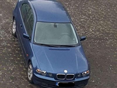 Second-hand BMW 316 116 CP (85 kW) 2002 Albastru Berlinǎ