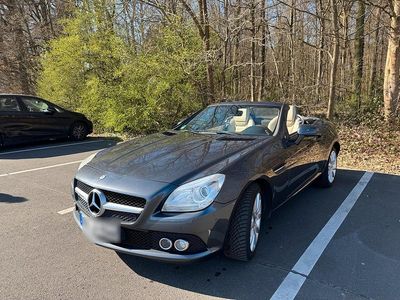 Gebraucht Mercedes SLK250 204 PS (150 kW) 2012 Grau Cabrio