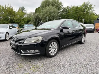 Gebraucht VW Passat 122 PS (89 kW) 2010 Schwarz Limousine