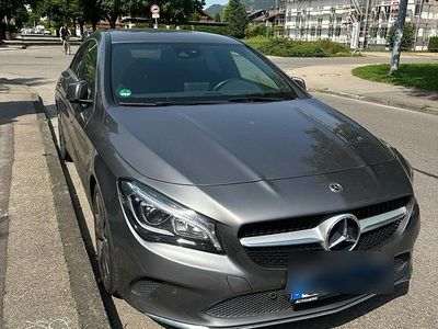 Mercedes CLA180