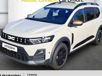 Neu Dacia Jogger Extreme 122 PS (89 kW) 2026 Braun Van / Kleinbus
