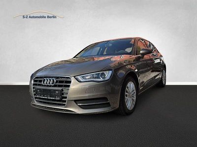 Gebraucht Audi A3 Ambiente 140 PS (102 kW) 2013 Grau Limousine