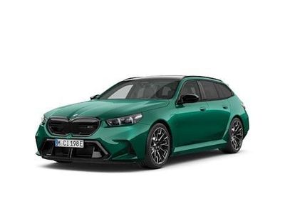 Nouă BMW M5 Comfort Edition 727 CP (534 kW) 2025 Verde Break