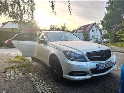 Mercedes C180