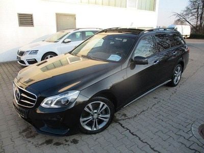 Gebraucht Mercedes E350 AMG 258 PS (189 kW) 2015 Schwarz Limousine