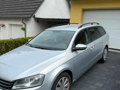 Gebraucht VW Passat 140 PS (102 kW) 2013 Silber Kombi