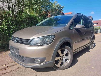 VW Touran Cross