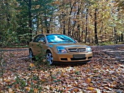 Gelb Gebraucht 2002 Opel Vectra Limousine | 3.900 €