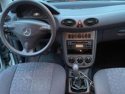 Gebraucht Mercedes A140 85 PS (62 kW) 2003 Silber Limousine