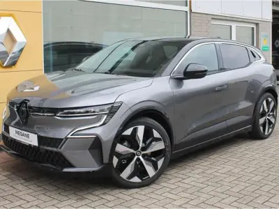 Gebraucht Renault Mégane Techno 160 kW (218 PS) 2024 Dolomitgrau + schwarz gne (metallic) Limousine