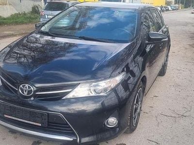 Usata Toyota Auris Comfort 124 CV (91 kW) 2015 Nero Berlina