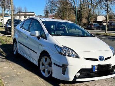 Gebraucht Toyota Prius Comfort 101 PS (74 kW) 2012 Weiß Limousine