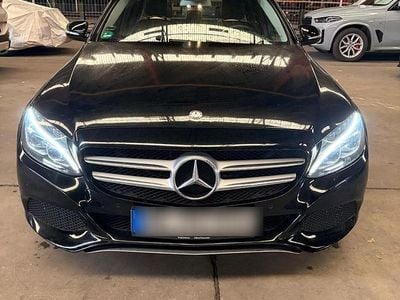 Gebraucht Mercedes C220 170 PS (125 kW) 2014 Schwarz Kombi