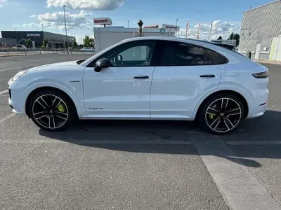 Gebraucht Porsche Cayenne Platinum Edition 462 PS (339 kW) 2023 Weiß SUV