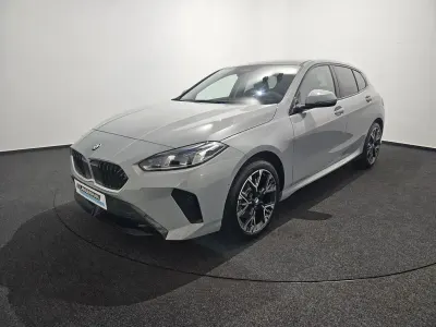 Neu BMW 120 Sport Line 170 PS (125 kW) 2026 Grau Kleinwagen