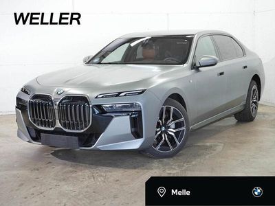 Second-hand BMW 740 Shadowline 287 CP (211 kW) 2025 Gri Berlinǎ